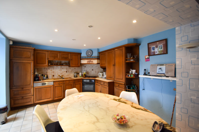 VENDU - LIEGE VIAGER NON LIBRE USUFRUIT maximum 15 ans Maison bourgeoise très bien entretenue avec jardin 3 chambres et bureau beau séjour — photo 10