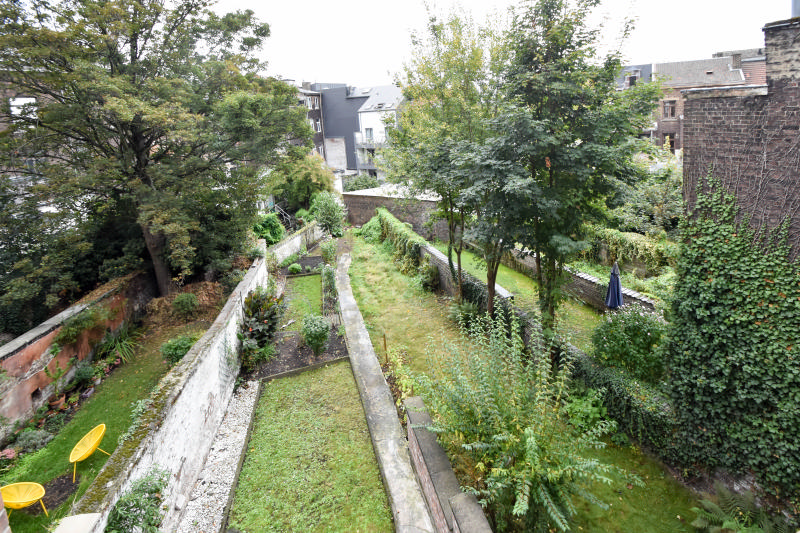 VENDU - LIEGE VIAGER NON LIBRE USUFRUIT maximum 15 ans Maison bourgeoise très bien entretenue avec jardin 3 chambres et bureau beau séjour — photo 18