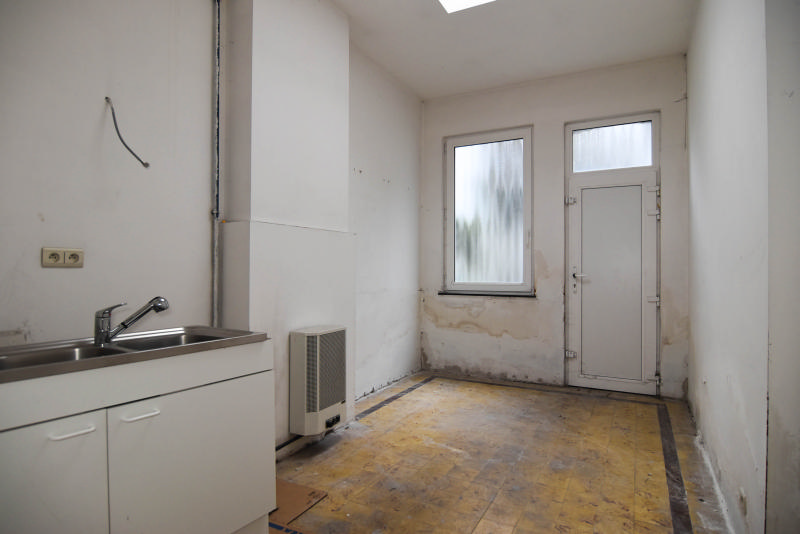 SOUS OPTION - LIEGE Bonne Femme maison de rapport avec surface commerciale ou bureau au rez-de-chaussée et diuplex aux étages — photo 10