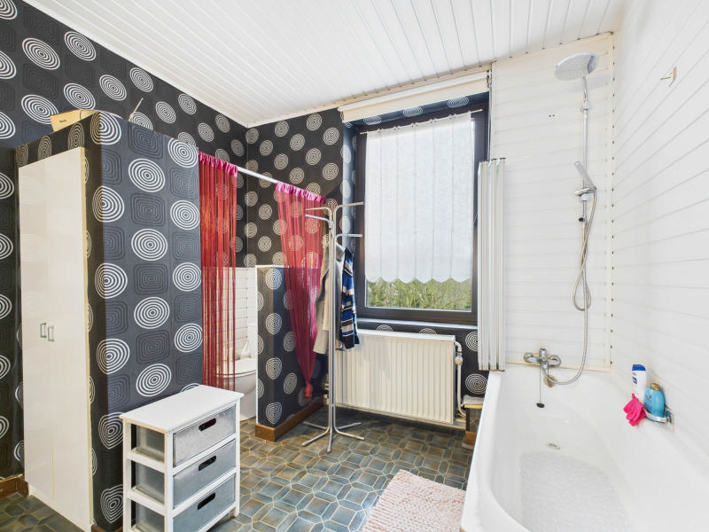 SOUS OPTION - Maison unifamiale deux chambres bureau et jardin dans un quartier calme — photo 7