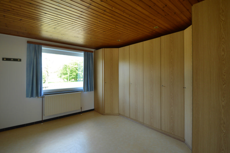 SOUS OPTION - Immeuble de deux appartements garage entrepôt jardin — photo 15