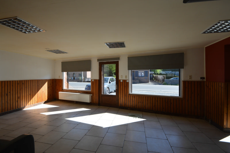 SOUS OPTION - Immeuble de deux appartements garage entrepôt jardin — photo 24