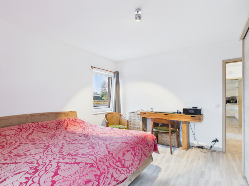 SOUS OPTION - Très bel appartement deux chambres avec tout confort + garage — photo 8