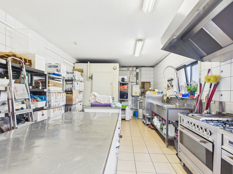 SOUS OPTION HORECA ou BUREAUX + appartement au 1er à Waremme — photo 17