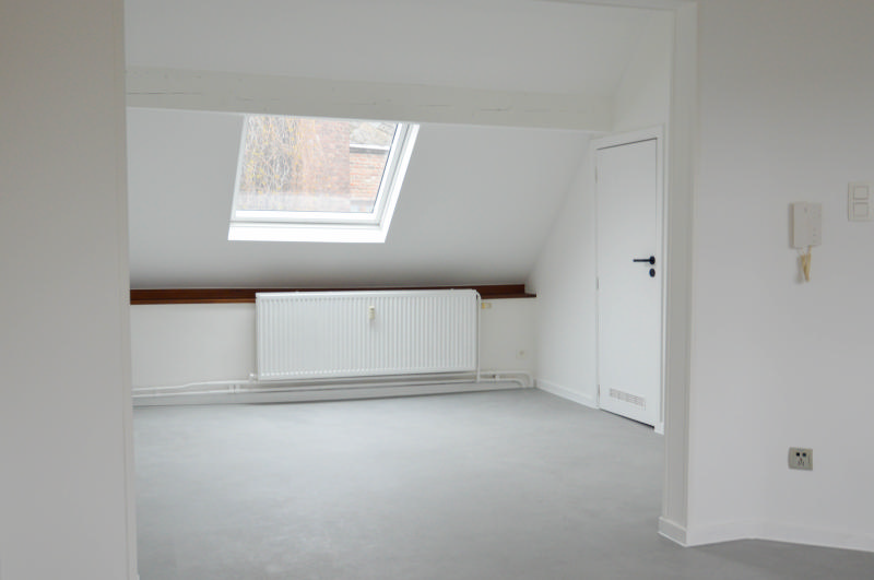 A LOUER - LIEGE (Pierreuse) Studio — photo 1