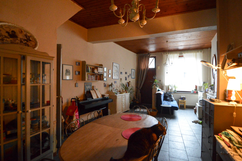 SOUS OPTION - Maison confortable 3 chambres séjour cuisine et cour — photo 7