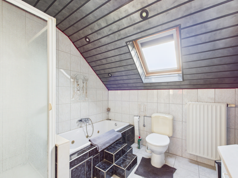A VENDRE - OREYE - charmante maison 4 façades — photo 16
