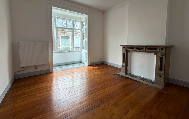 A LOUER - LIEGE - appartement au premier étage sans ascenseur — photo 1