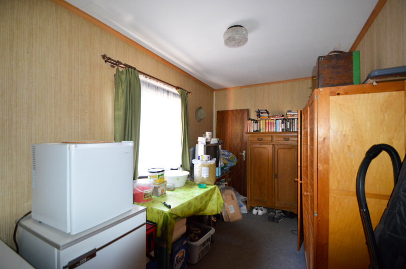 VENDU - Marchin VIAGER OCCUPE (non libre) bungalow 2 chambres séjour cuisine salle de bains wc séparé remise 2 emplacements parking jardin — photo 10