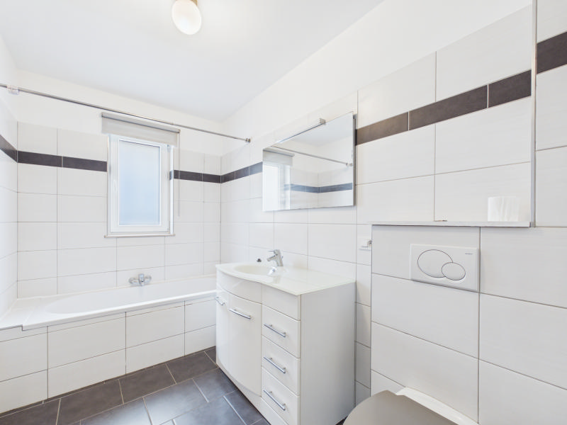 VENDU - VIAGER LIBRE - Appartement situé au rez-de-chausée avec extérieur — photo 13
