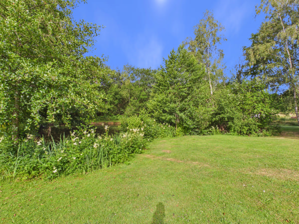 Très jolie maison de village avec un jardin/Parc — photo 27
