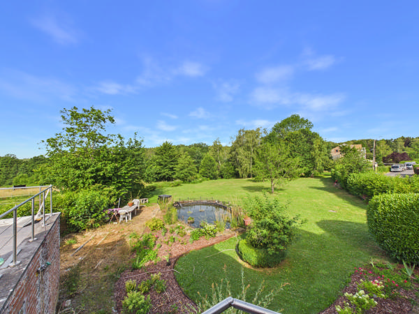 Très jolie maison de village avec un jardin/Parc — photo 25